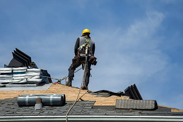 Professional Gutter Installation technician working in Jessie, ND